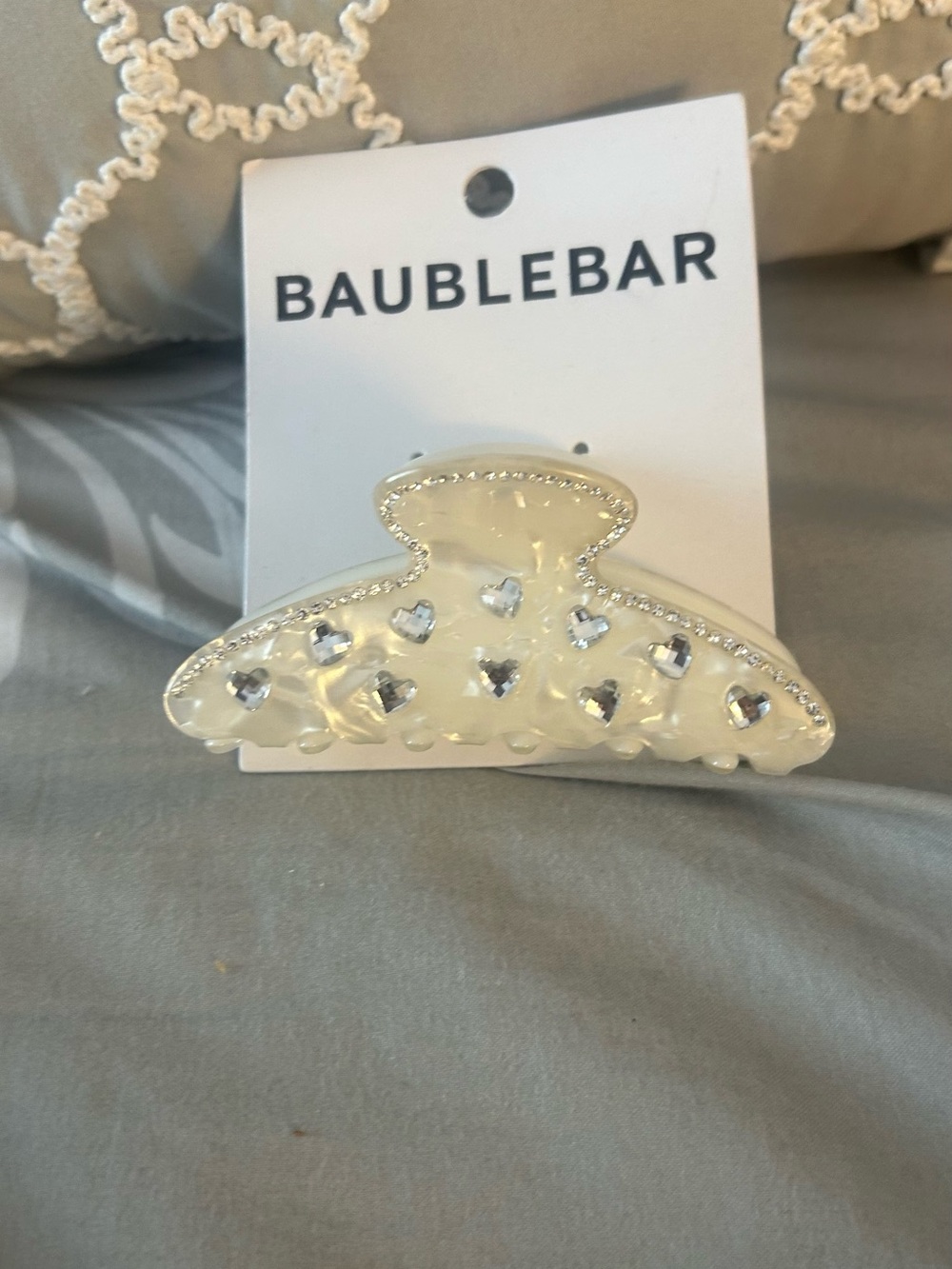 NWT BaubleBar Cream Heart Rhinestone  Hair Claw